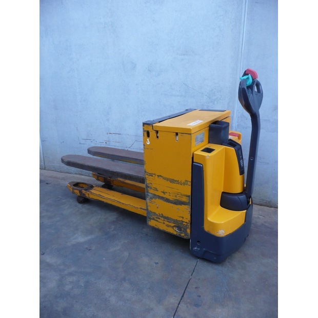 2015 جنجهينريتش EJE C20-45692890