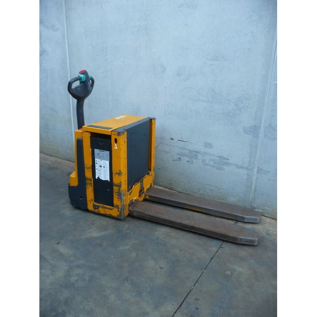 2015 جنجهينريتش EJE C20-45692893