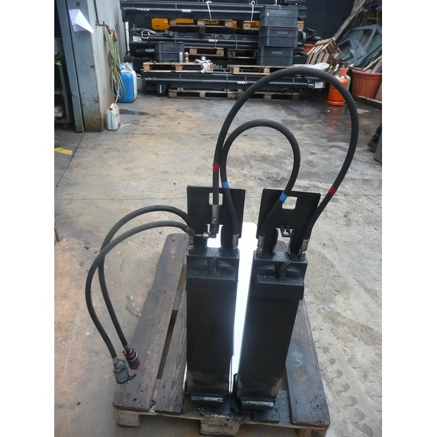 2019 كاوب HORQUILLAS EXTENSIBLES 4.8T180CT-45692970