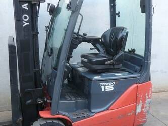 2017-toyota-8fbe15t-1426716-45693016