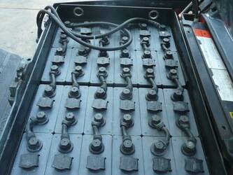 2017-toyota-8fbe15t-1426716-45693020