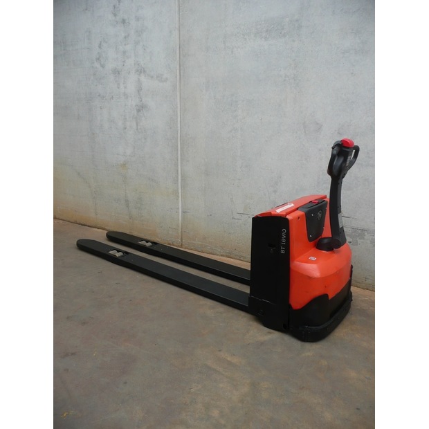 2016 BT LWE 180-45693143