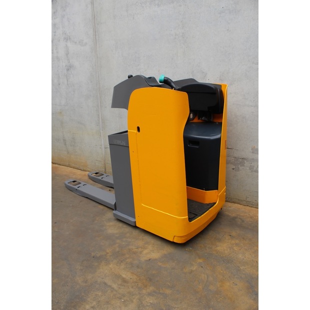 2018 جنجهينريتش ESE 120-45693149