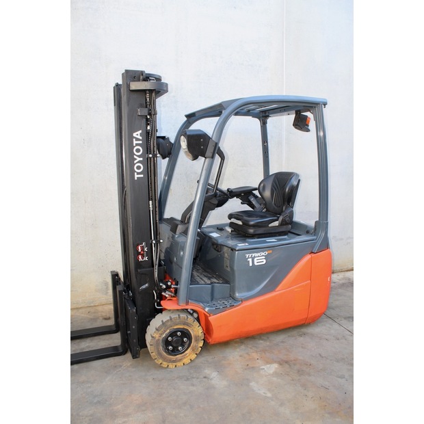 2017 Toyota 8FBEK16T-45693240