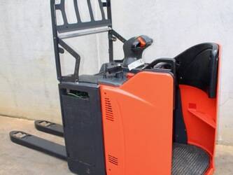 صورة ل Electric Pallet Truck 2021 ليندي T 20 SP