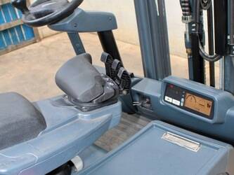 2013-jungheinrich-efg-215-330-zz-45693331