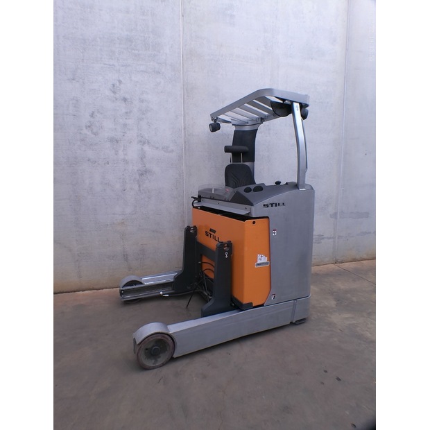 2019 Still FM-X17-45693359