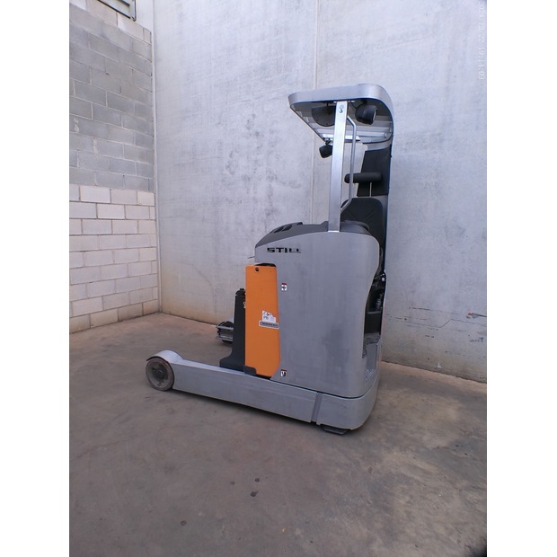 2019 Still FM-X17-45693360