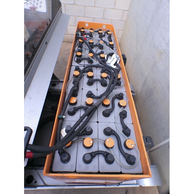 2019 Still FM-X17-45693368