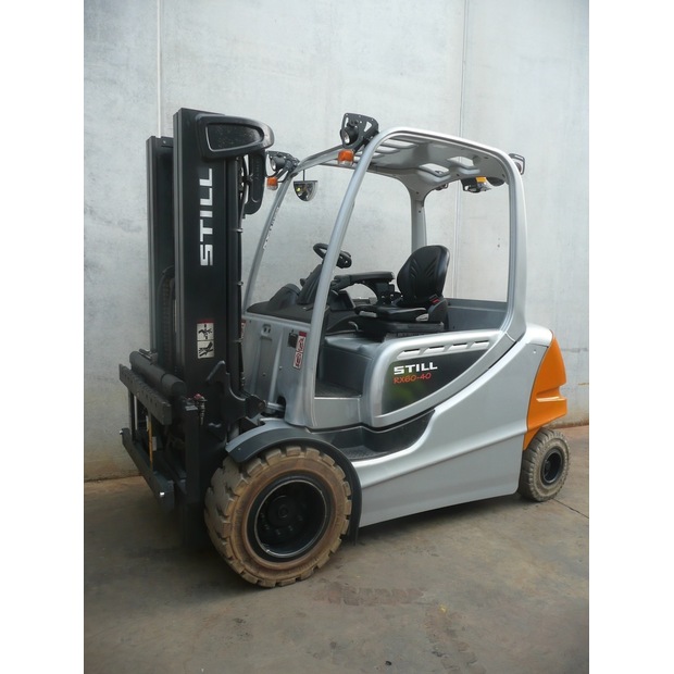 2019 Still RX60-40-45693380