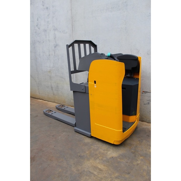 2020 Jungheinrich ESE 120-45693417