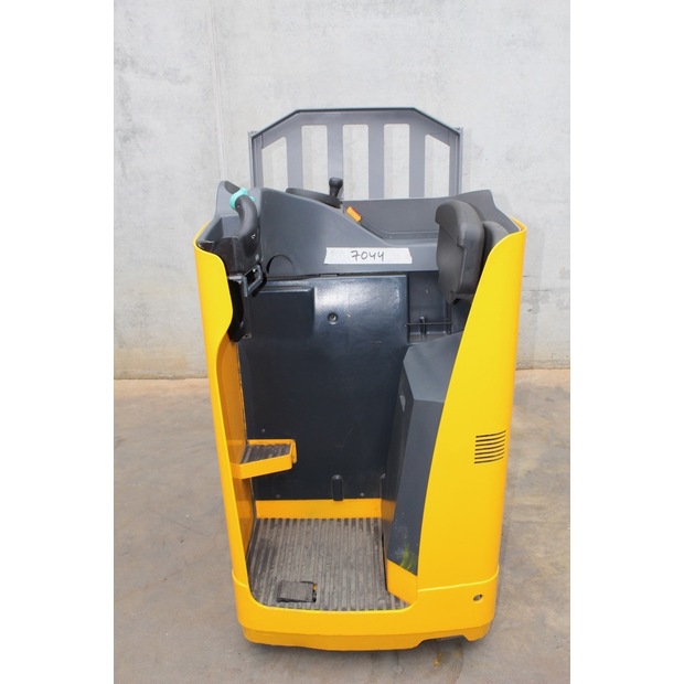 2020 Jungheinrich ESE 120-45693421