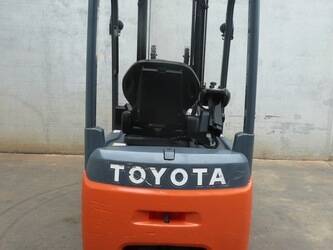 2019-toyota-8fbe15t-1426787-45693435