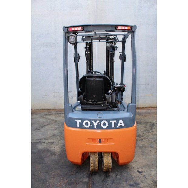 2018 Toyota 8FBEK16T-45693463