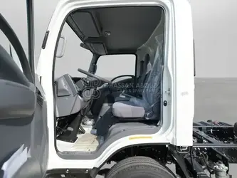 2026-isuzu-npr-1394945-45693579