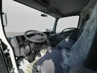 2026-isuzu-npr-1394945-45693580