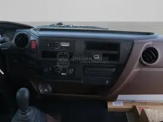 2025-hino-500-45693629