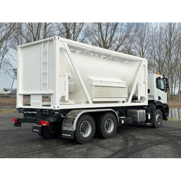 2024 Iveco T-Way-45693831