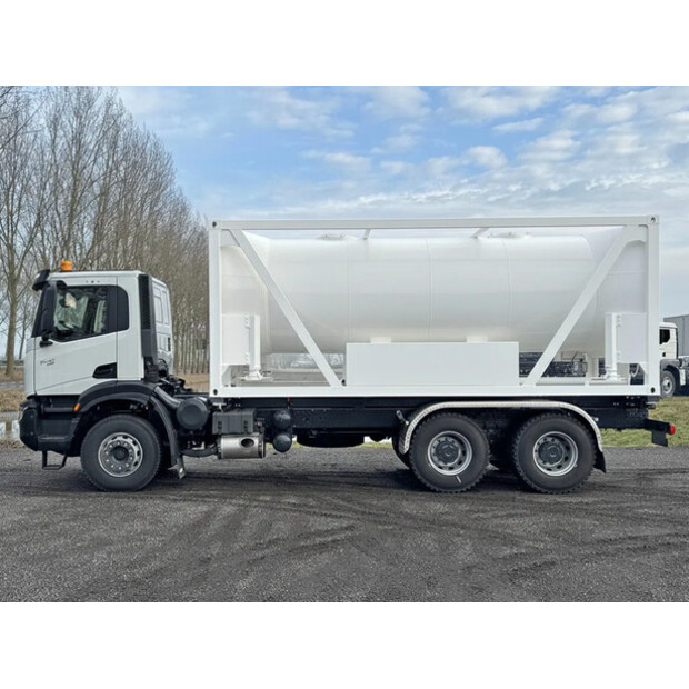 2024 Iveco T-Way-45693836