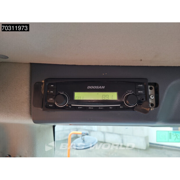 2021 Doosan DX140LCR-5-45694305