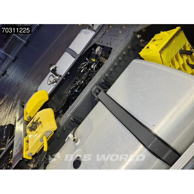 2021 داف XF 480-45694330