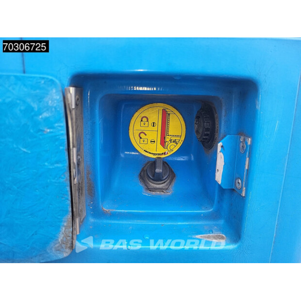 2018 فايمون فيل OTHERS-45694744