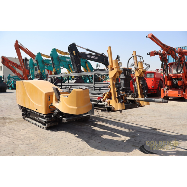 2000 Vermeer D33X44-45698231