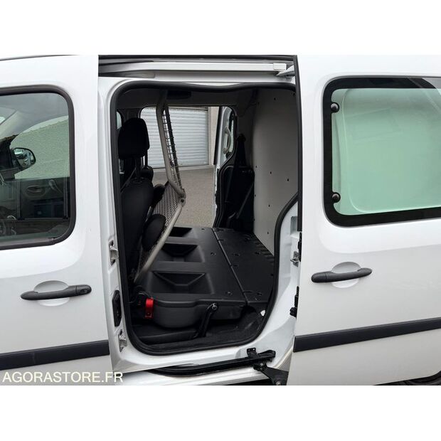2021 Renault Kangoo-45707942