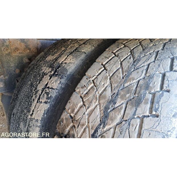 2008 Volvo FM-45708060