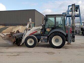 صورة ل لوادر حفارة 2012 تيريكس 860