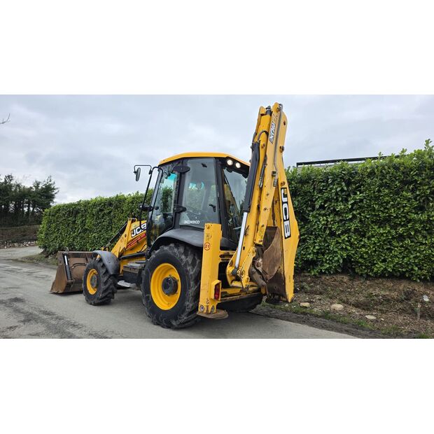 2014 جيه سي بي 3cx-45709220