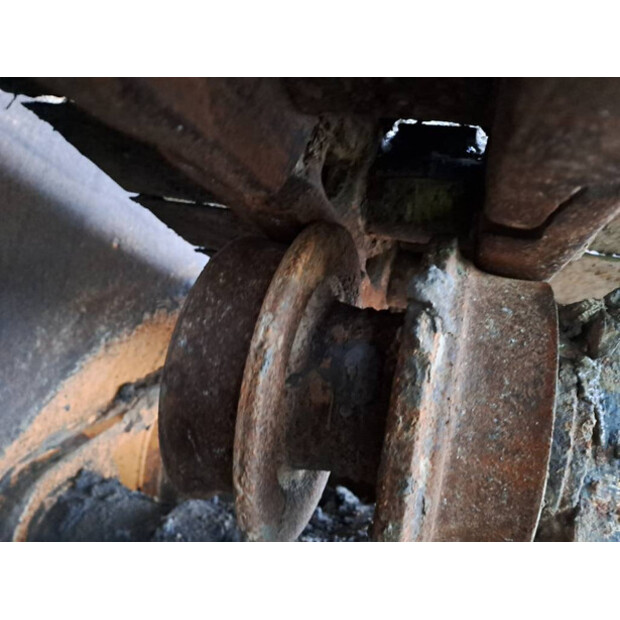 2017 ليبهير PR 736 LGP-45709639