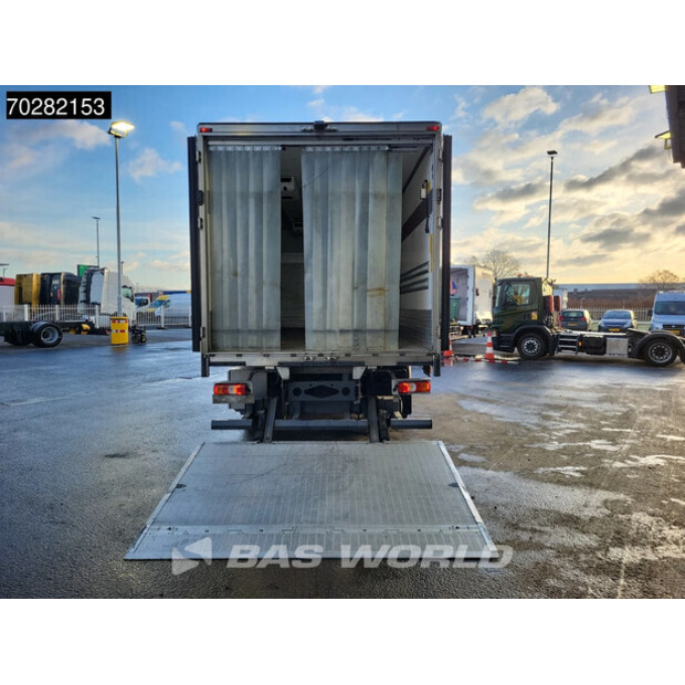 2017 Mercedes-Benz Atego 1524-45710290