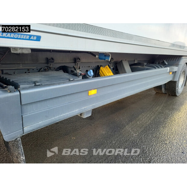 2017 Mercedes-Benz Atego 1524-45710300