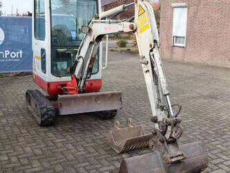 2001-takeuchi-tb016-1427009-45710568