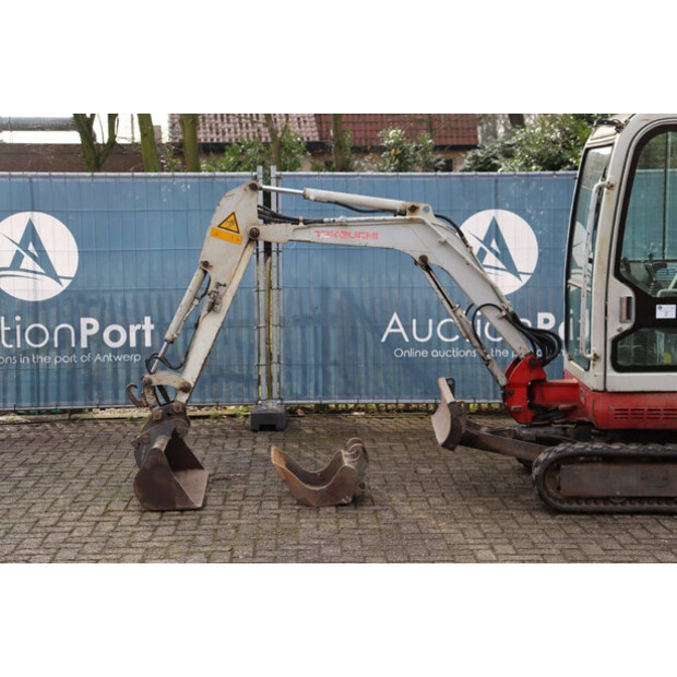 2001 TAKEUCHI TB016-45710570