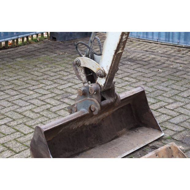 2001 TAKEUCHI TB016-45710573