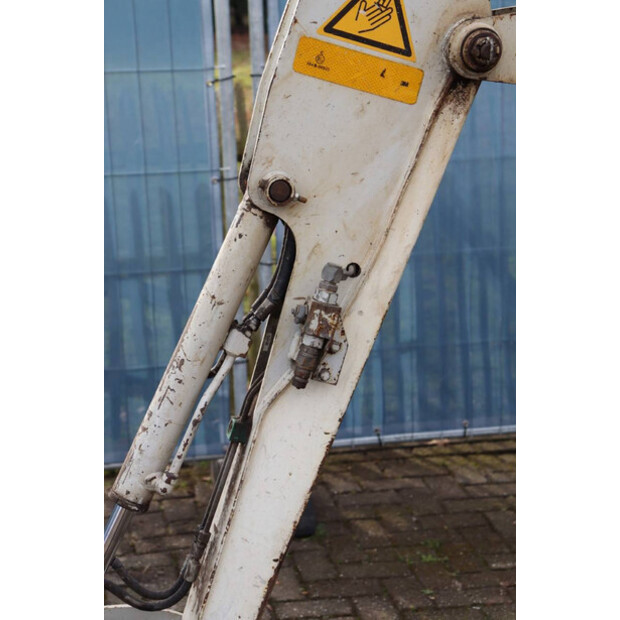 2001 TAKEUCHI TB016-45710576