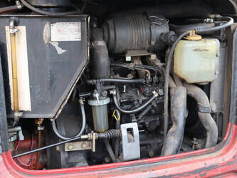 2001-takeuchi-tb016-1427009-45710585