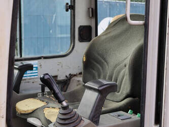 2001-takeuchi-tb016-1427009-45710589