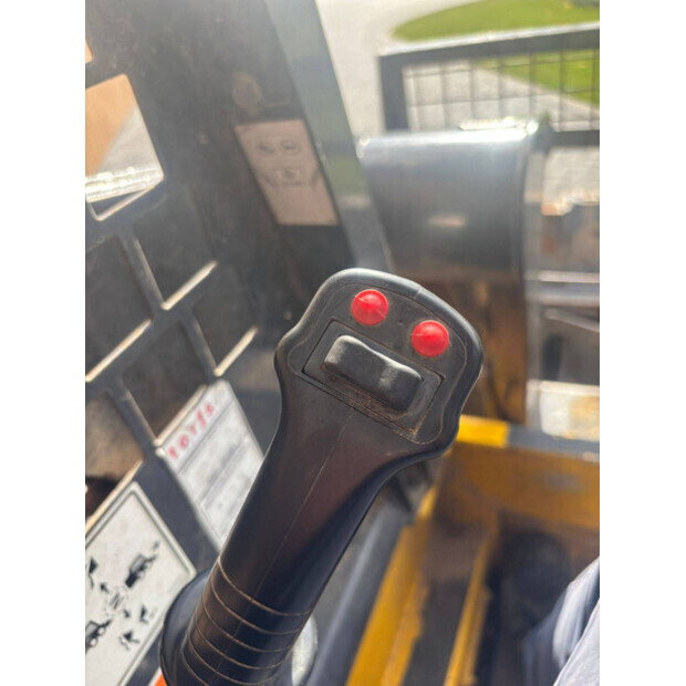 2008 THOMAS T105-45711030