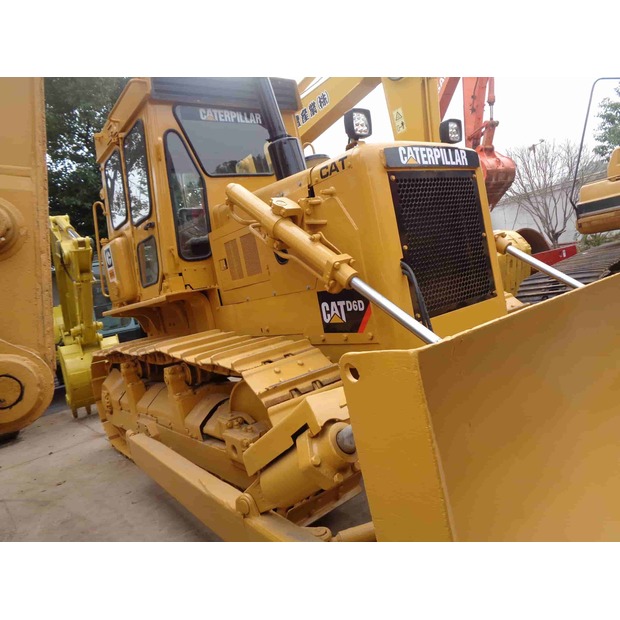 2023 Caterpillar D6D-45711038