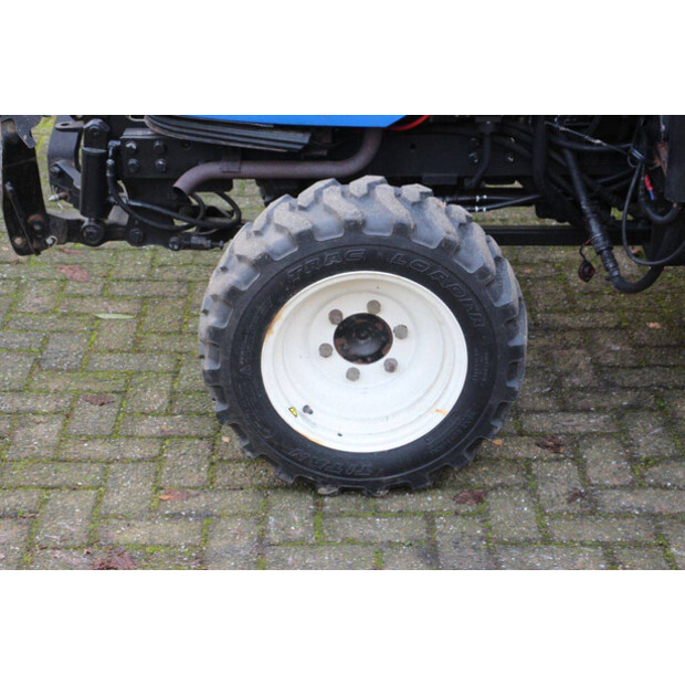 2017 New Holland Boomer 35-45711062