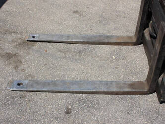 2001-still-r70-45-1427045-45711183