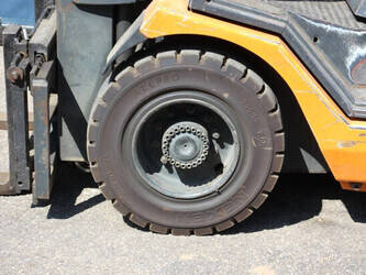 2001-still-r70-45-1427045-45711185