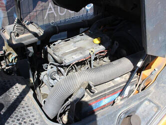 2001-still-r70-45-1427045-45711190