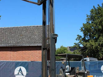 2001-still-r70-45-1427045-45711201