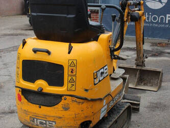 2011-jcb-8008-cts-1427073-45711722