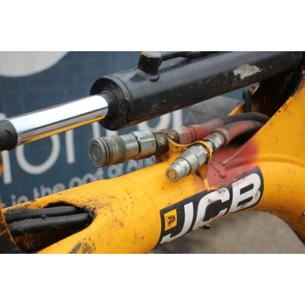 2011 JCB 8008 CTS-45711733