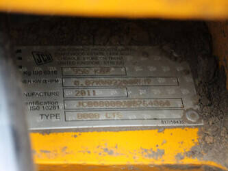 2011-jcb-8008-cts-1427073-45711735